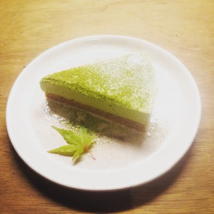 抹茶のレアチーズケーキ